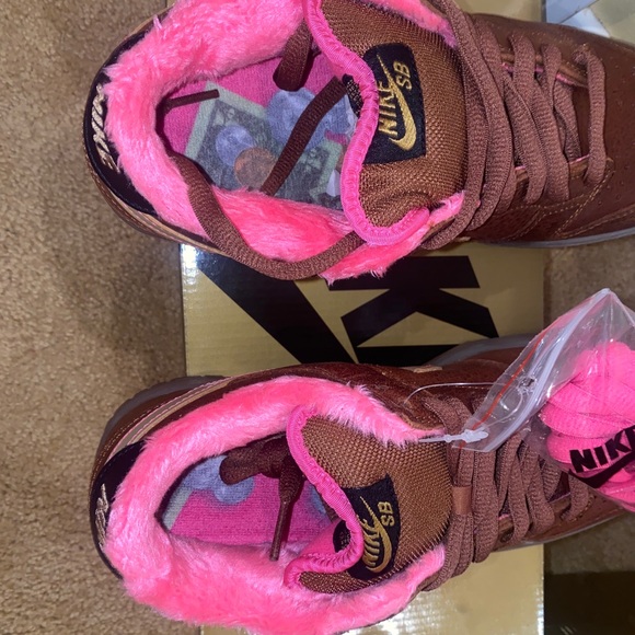 2007 Nike SB Dunk Low Gibson Guitar Case - Picture 2 of 9